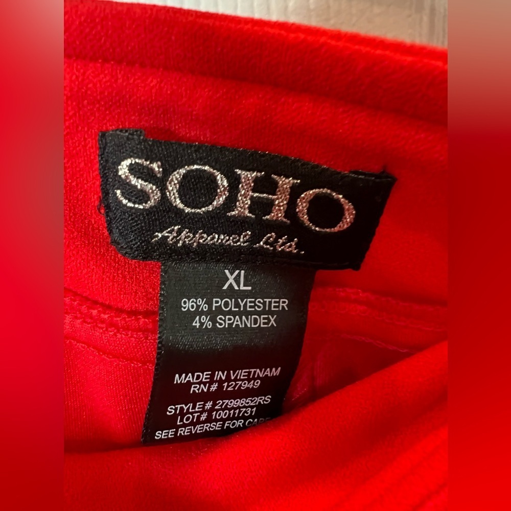Women’s extra large red pencil skirt has stretch! Never worn! - Picture 3 of 3